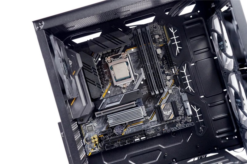 华硕TUF全家福来袭，B460M-PRO领衔众兄弟出战