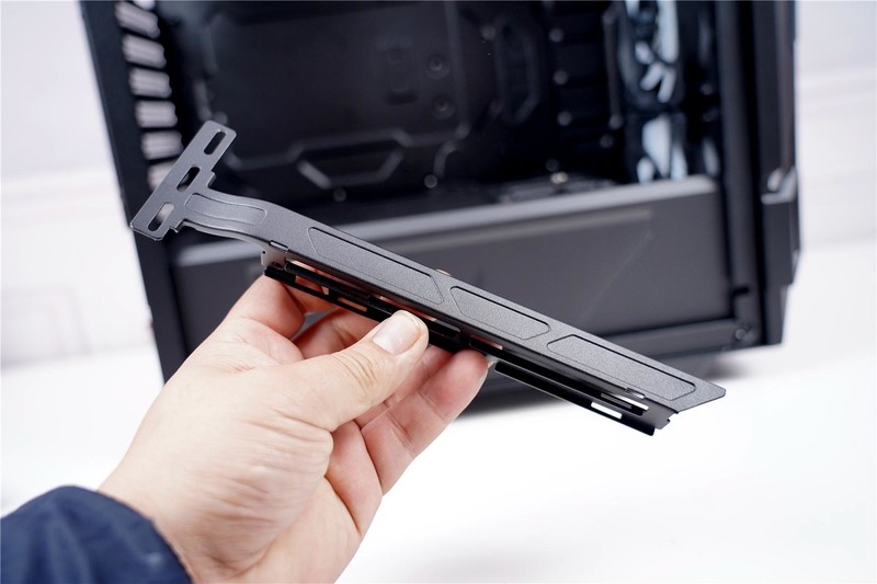 华硕TUF全家福来袭，B460M-PRO领衔众兄弟出战