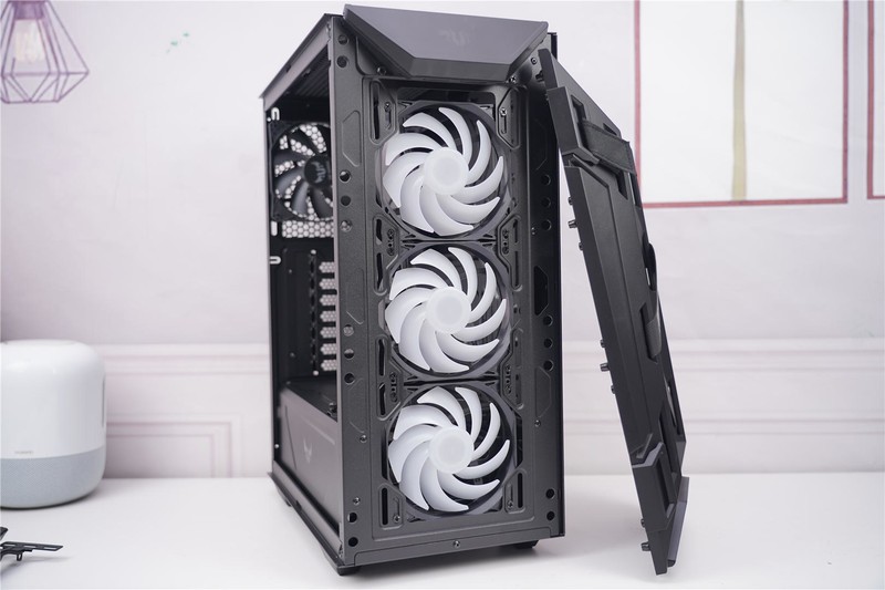 华硕TUF全家福来袭，B460M-PRO领衔众兄弟出战