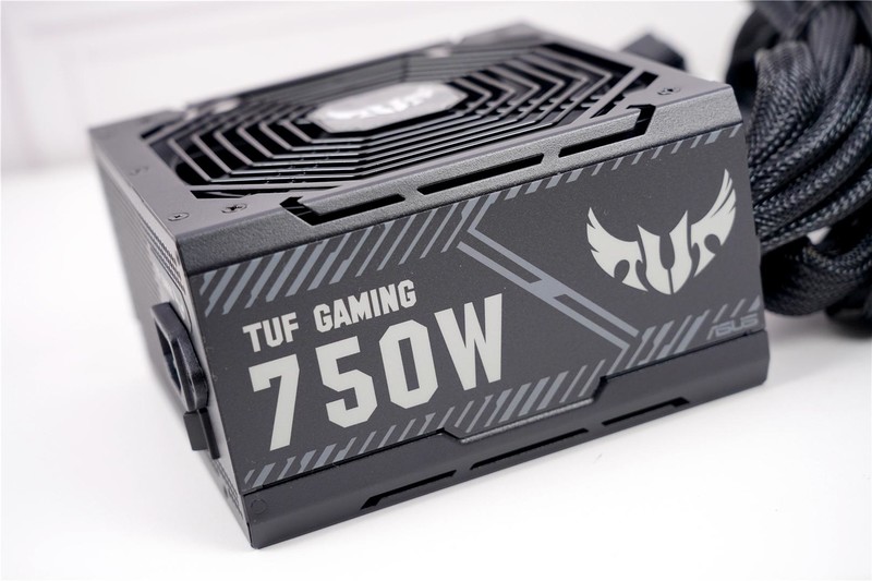 华硕TUF全家福来袭，B460M-PRO领衔众兄弟出战