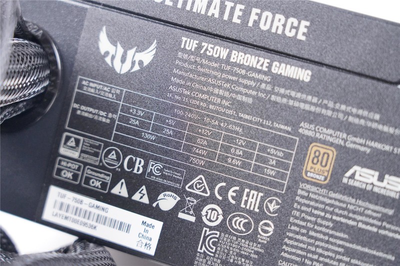 华硕TUF全家福来袭，B460M-PRO领衔众兄弟出战