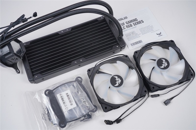 华硕TUF全家福来袭，B460M-PRO领衔众兄弟出战