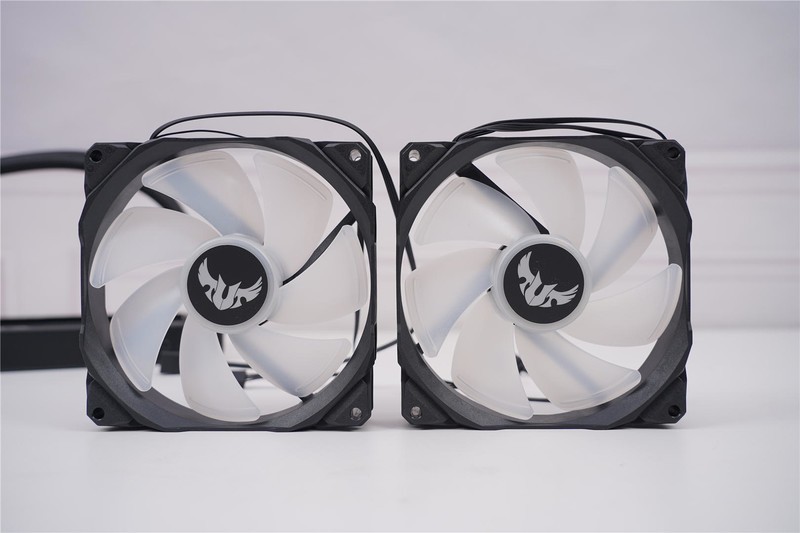 华硕TUF全家福来袭，B460M-PRO领衔众兄弟出战