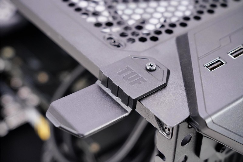 华硕TUF全家福来袭，B460M-PRO领衔众兄弟出战