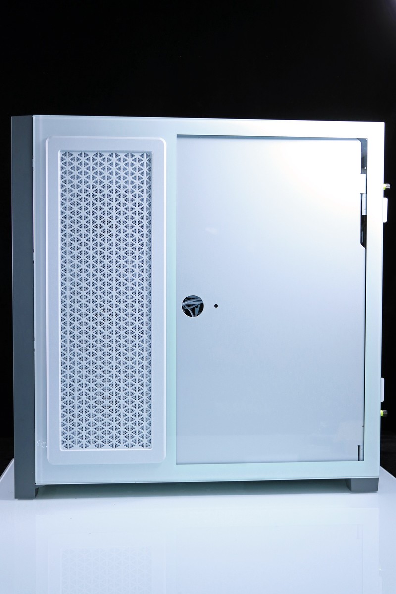 天青色等烟雨，而我在等你，亲，吹雪不？