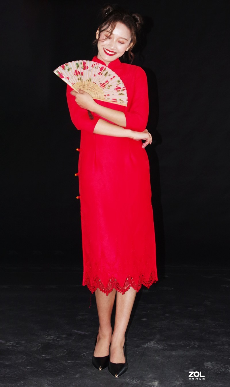 一组蹭拍---红衣少女【明眸皓齿】