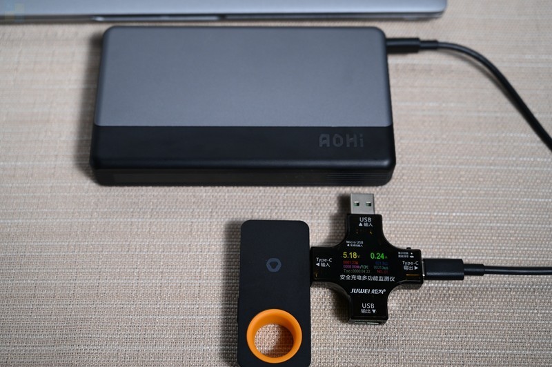 3万容量的100W充电宝，体积居然没那么大，AOHi双口PD快充移动电源体验