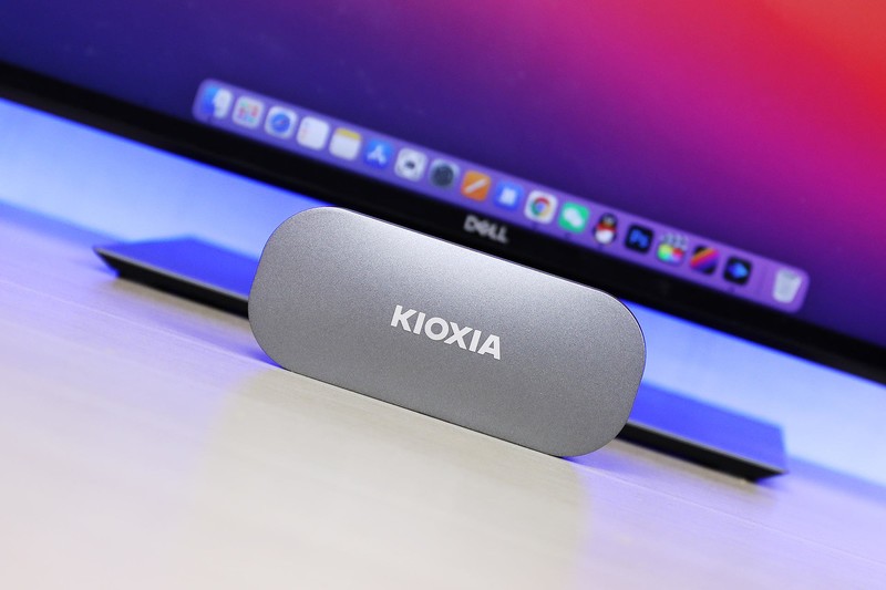 速度快、颜值高，这款NVME移动固态硬盘太赞了，铠侠XD10评测