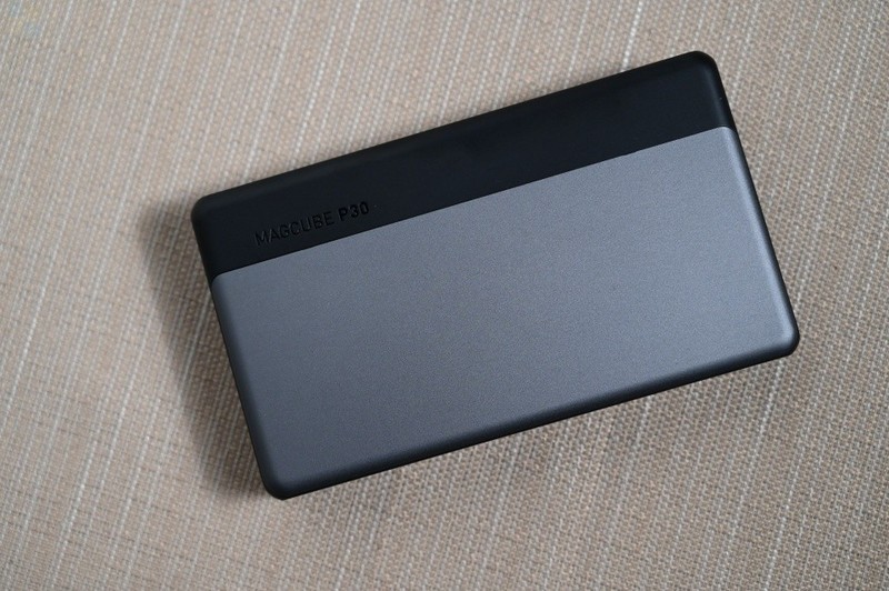 3万容量的100W充电宝，体积居然没那么大，AOHi双口PD快充移动电源体验