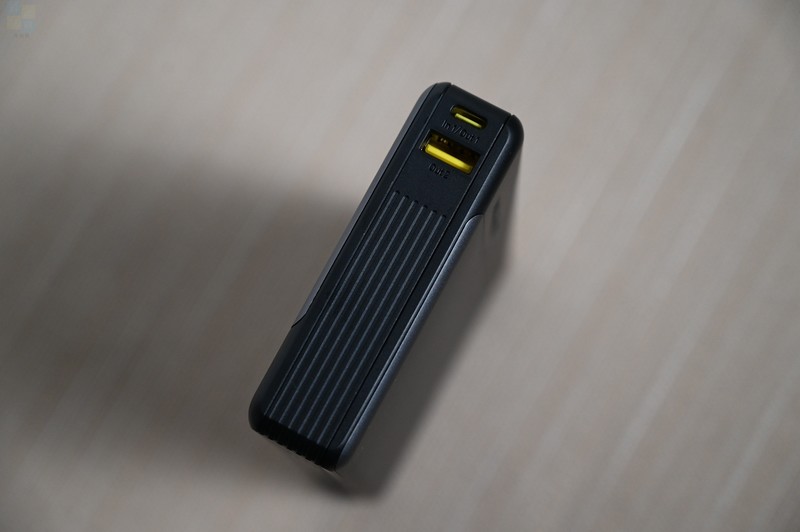 3万容量的100W充电宝，体积居然没那么大，AOHi双口PD快充移动电源体验