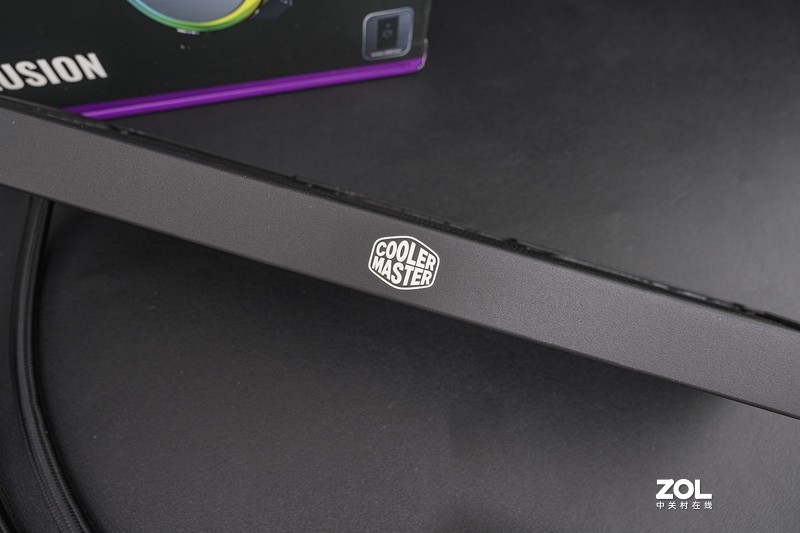 玩RGB和散热都专业，馋哭隔壁孩子的酷冷至尊 冰神G360幻境