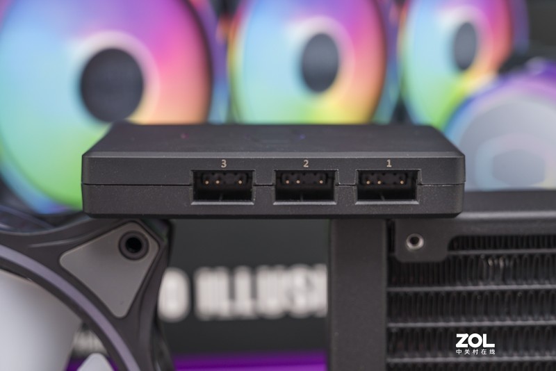 玩RGB和散热都专业，馋哭隔壁孩子的酷冷至尊 冰神G360幻境