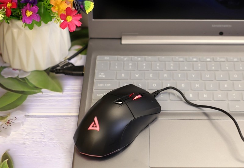 游戏利器反应灵敏，钛度守望者TSG550鼠标晒单