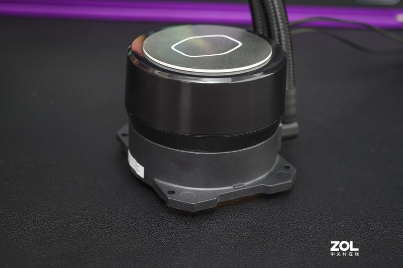 玩RGB和散热都专业，馋哭隔壁孩子的酷冷至尊 冰神G360幻境