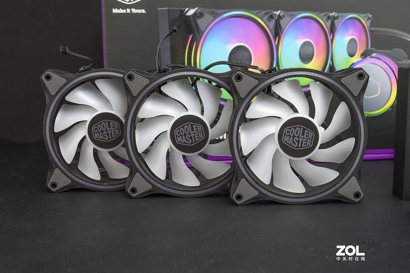 玩RGB和散热都专业，馋哭隔壁孩子的酷冷至尊 冰神G360幻境