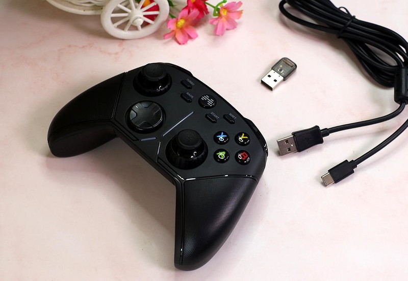 物理调速一键连招，北通阿修罗3无线手柄体验