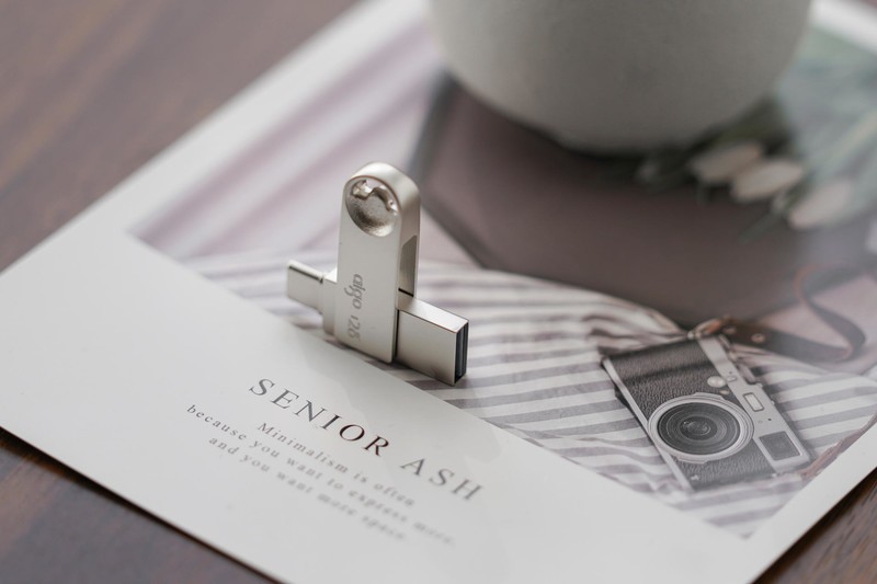 MacBook最强拍档！aigo Type-C优盘上手体验，支持USB3.2