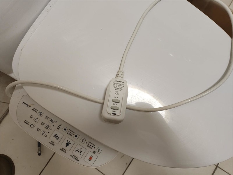 分享维修经验带你上课？动手更换京造智能马桶暖风配件过程