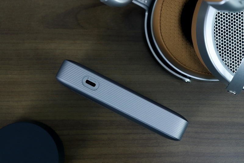 要50W快充，更要4K HDMI扩展：紫米10000mAh多功能移动电源体验