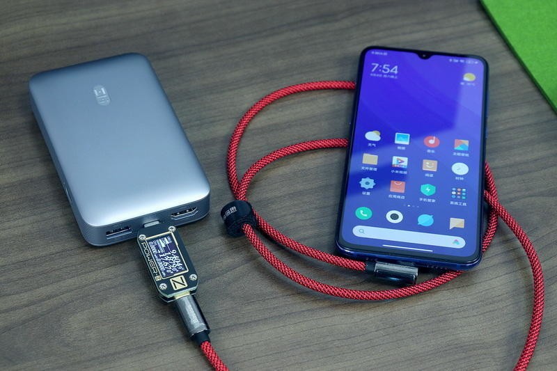 要50W快充，更要4K HDMI扩展：紫米10000mAh多功能移动电源体验