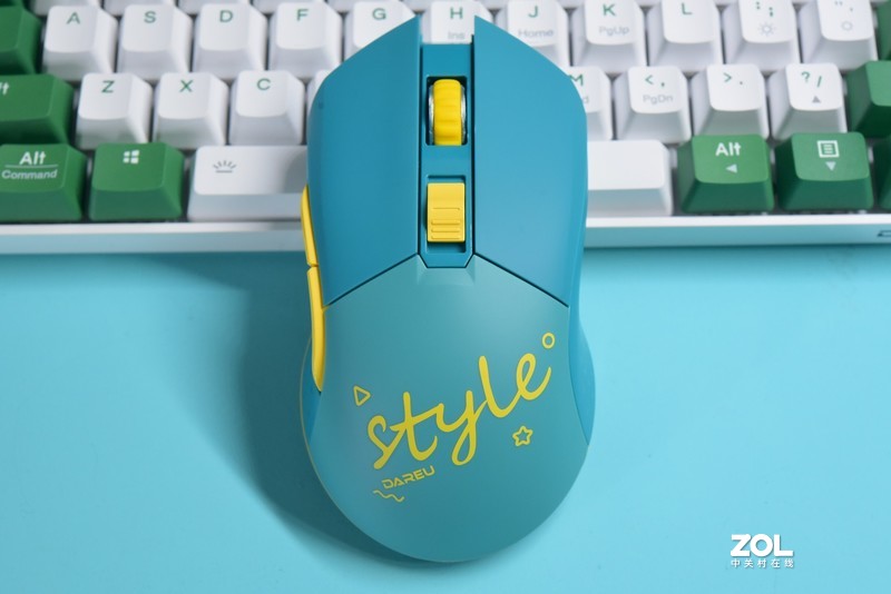 达尔优换了设计师系列 ▎达尔优EM901双模游戏鼠标