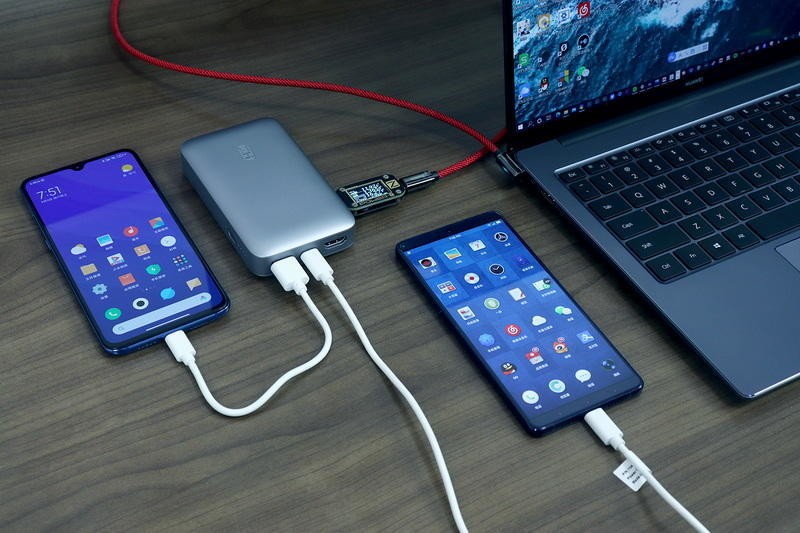 要50W快充，更要4K HDMI扩展：紫米10000mAh多功能移动电源体验