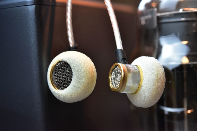 平头塞听女声的顶级之作，被忽视的阿思翠天琴座迷你版试听