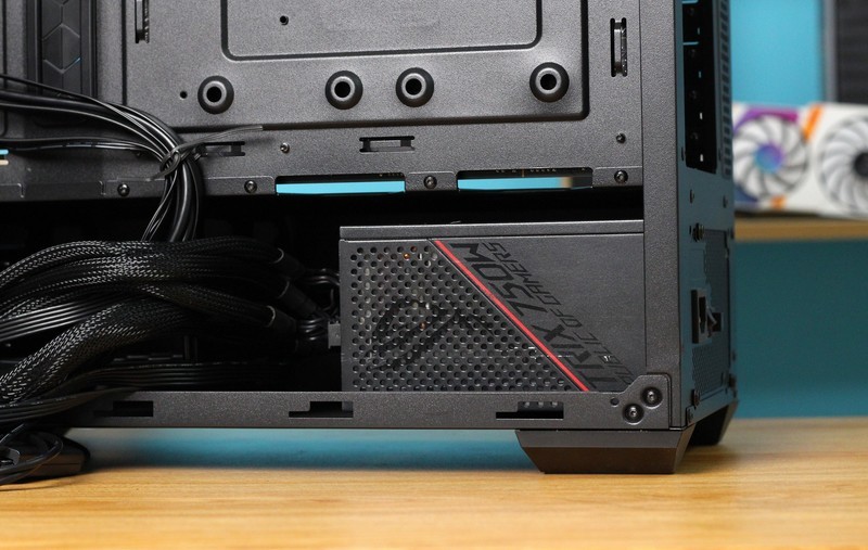 酷冷至尊旋风540机箱装机体验：助您装出一台信仰RGB机器