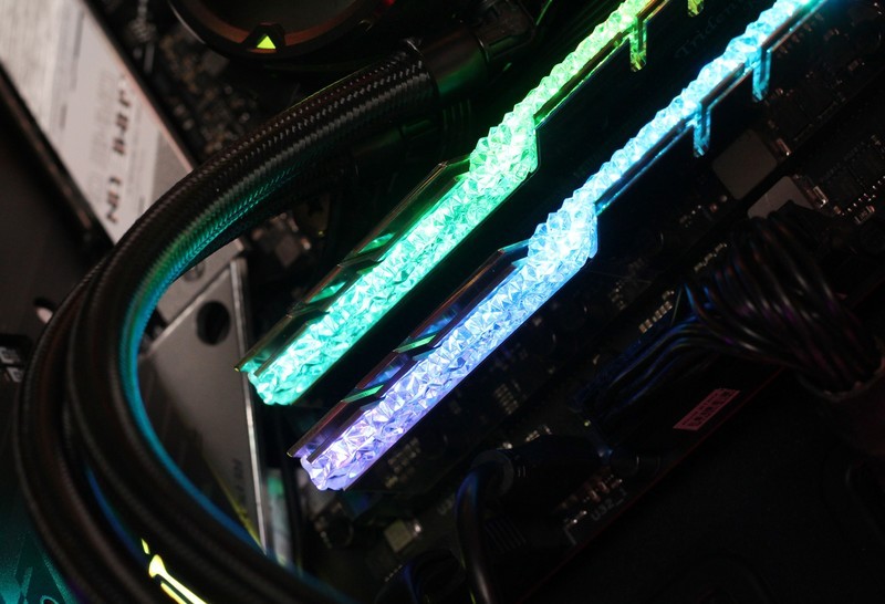 酷冷至尊旋风540机箱装机体验：助您装出一台信仰RGB机器