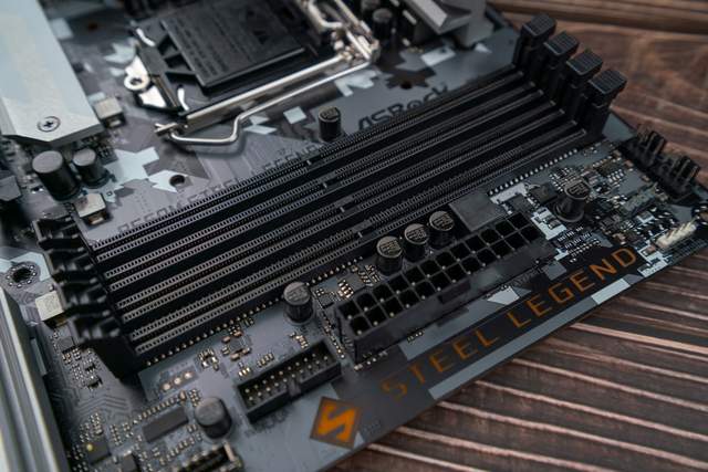 时代新宠儿B560，华擎B560M Steel Legend实测超频