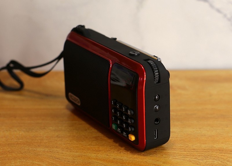 一款简单的小设备，雅兰仕多功能小音箱晒单