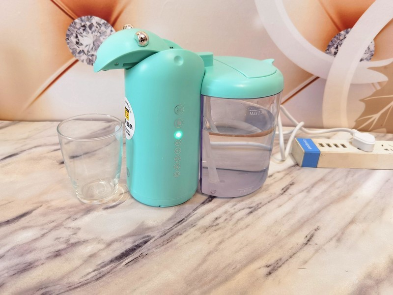 不同水温3S可取，米因即热式饮水机不仅智能还便携