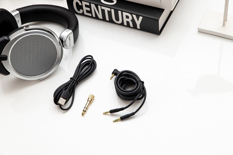 HIFIMAN出了一款新耳机，关键词“隐形”，我突然有个大胆的想法