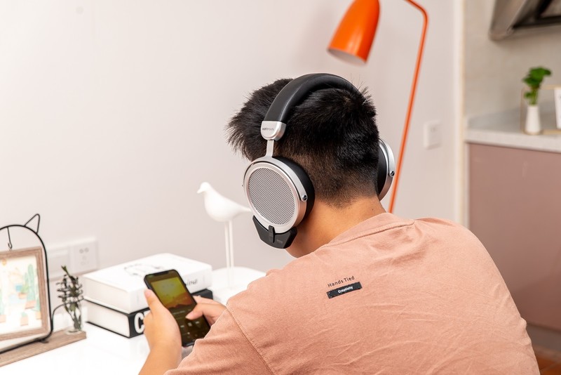 HIFIMAN出了一款新耳机，关键词“隐形”，我突然有个大胆的想法