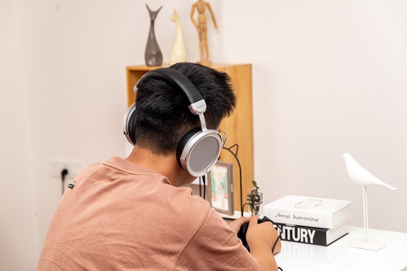 HIFIMAN出了一款新耳机，关键词“隐形”，我突然有个大胆的想法