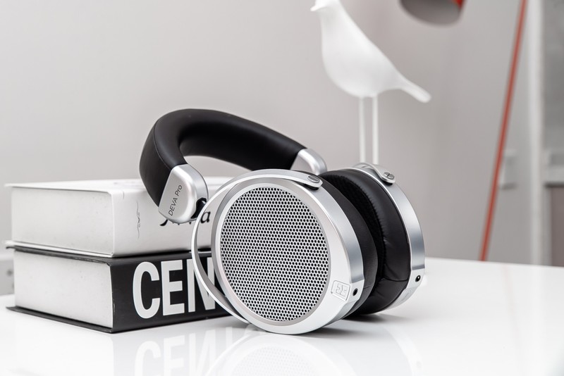 HIFIMAN出了一款新耳机，关键词“隐形”，我突然有个大胆的想法