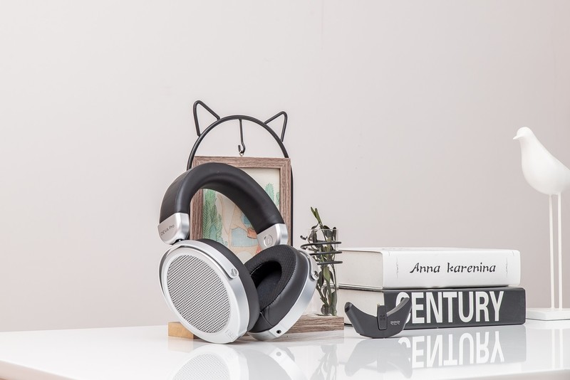 HIFIMAN出了一款新耳机，关键词“隐形”，我突然有个大胆的想法