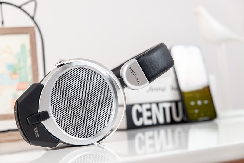 HIFIMAN出了一款新耳机，关键词“隐形”，我突然有个大胆的想法