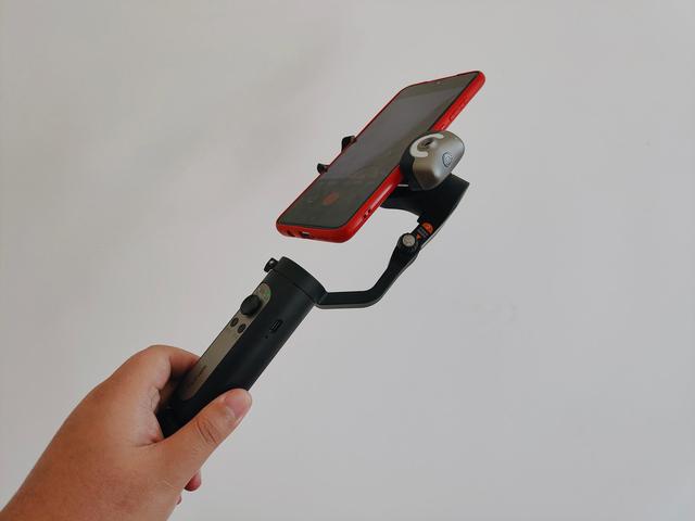 给云台装上了“眼睛”，浩瀚V2手机云台，做你的智能跟踪小助手！