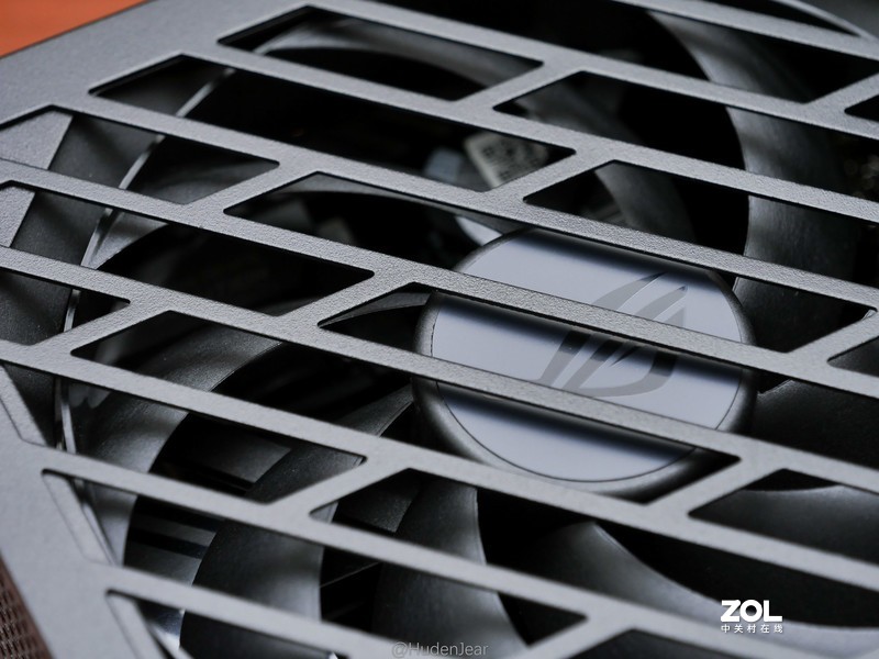 装台畅玩赛博朋克2077的机器：TUF RTX3080配置装机