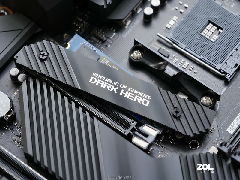 装台畅玩赛博朋克2077的机器：TUF RTX3080配置装机