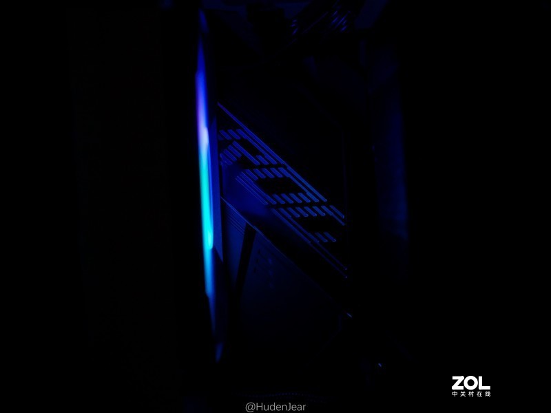 装台畅玩赛博朋克2077的机器：TUF RTX3080配置装机