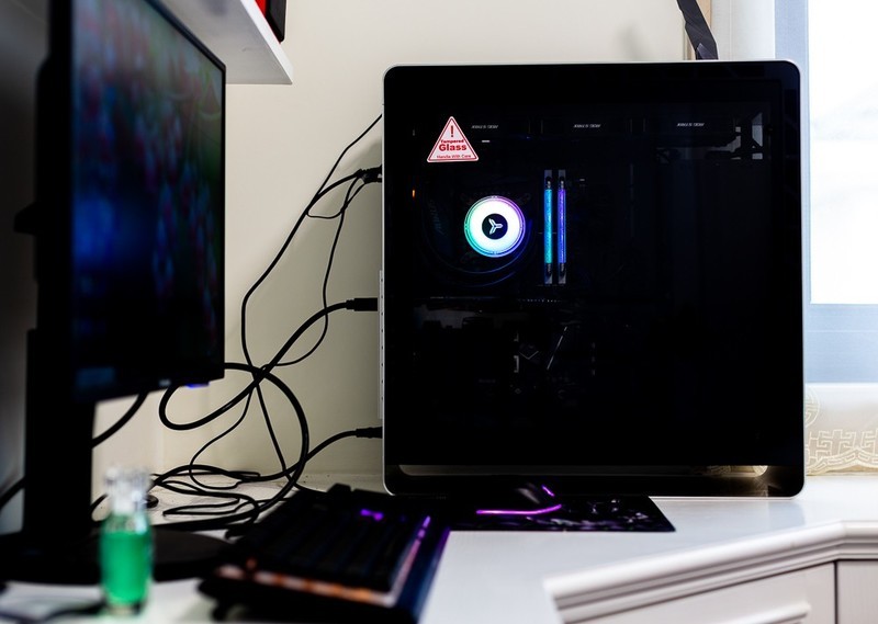ROG Strix 风神XF120静音磁悬浮减震风扇,让你的散热火力全开