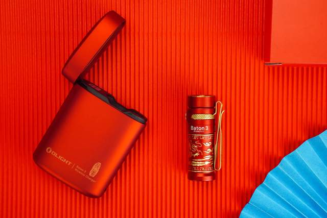 傲雷指挥家3龙凤尊享版：一款不知道该不该使用的手电