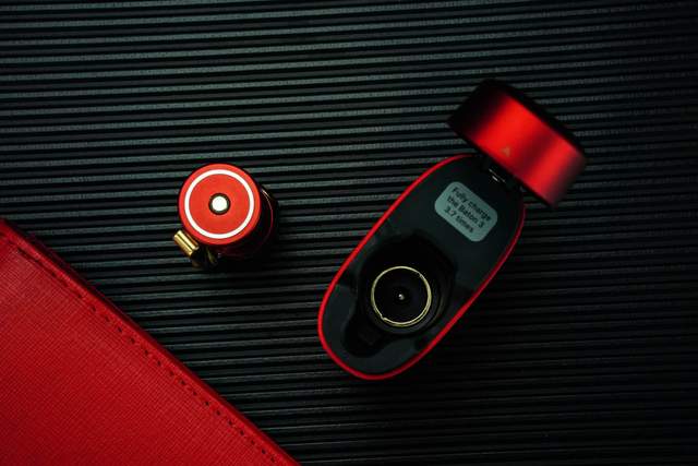 傲雷指挥家3龙凤尊享版：一款不知道该不该使用的手电