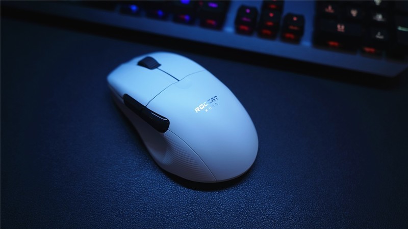 轻量化电竞鼠标新选择—冰豹魔幻豹KONE PRO AIR 上手体验