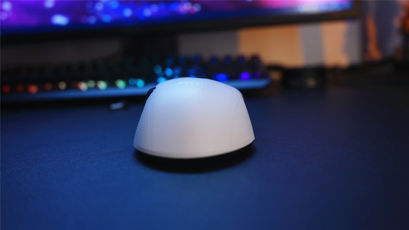 轻量化电竞鼠标新选择—冰豹魔幻豹KONE PRO AIR 上手体验