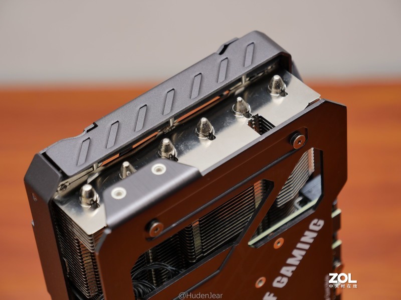 装台畅玩赛博朋克2077的机器：TUF RTX3080配置装机