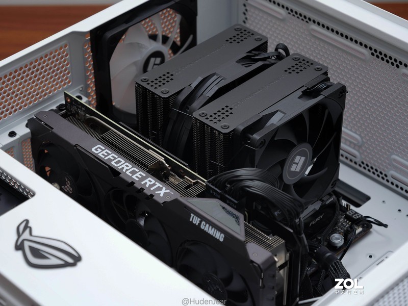 装台畅玩赛博朋克2077的机器：TUF RTX3080配置装机