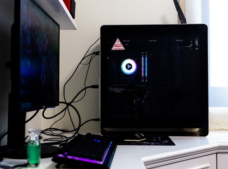 ROG Strix 风神XF120静音磁悬浮减震风扇,让你的散热火力全开